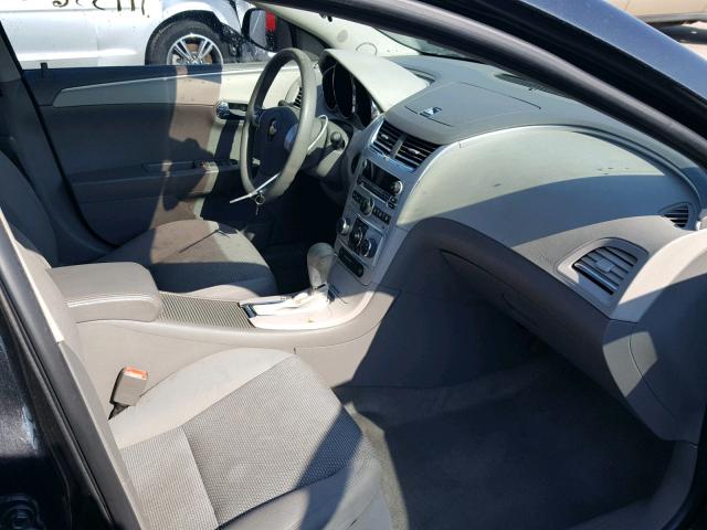 1G1ZB5E13BF228048 - 2011 CHEVROLET MALIBU LS შავი ფოტო 5