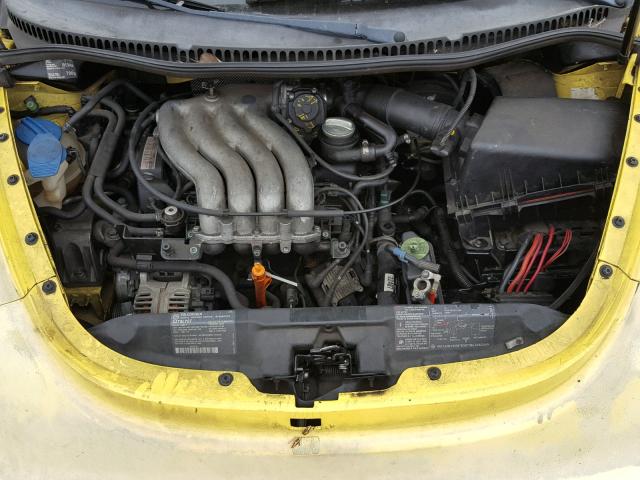 3VWBA21C6YM496857 - 2000 VOLKSWAGEN NEW BEETLE 黄色 照片 7