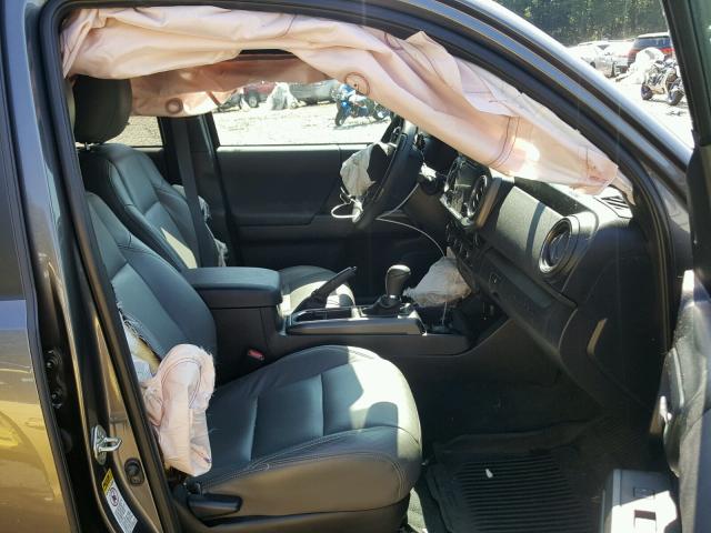 5TFCZ5AN1GX041846 - 2016 TOYOTA TACOMA DOU GRAY photo 5