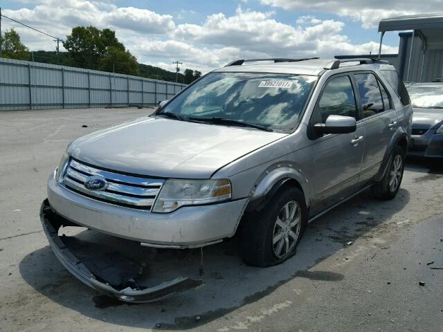 1FMDK02W58GA19638 - 2008 FORD TAURUS X S SILVER photo 2