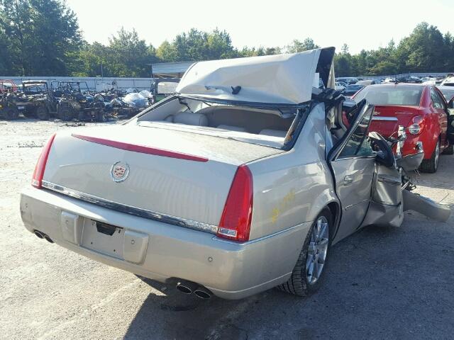 1G6KD57967U145578 - 2007 CADILLAC DTS BEIGE photo 4