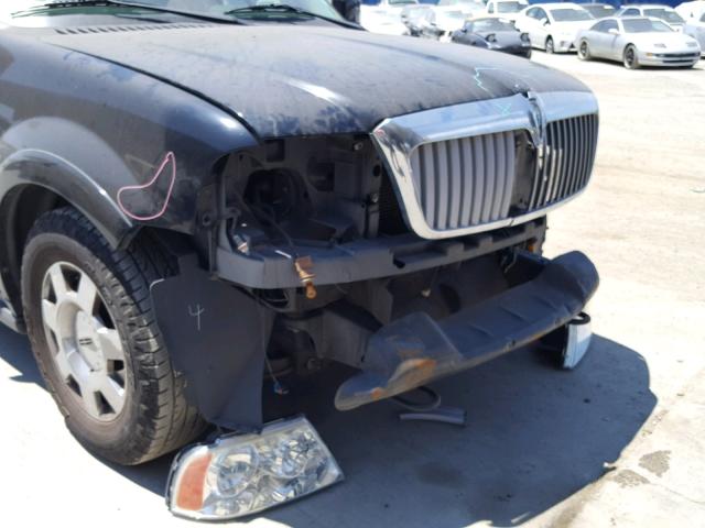 5LMFU27516LJ26377 - 2006 LINCOLN NAVIGATOR Czarny zdjęcie 9