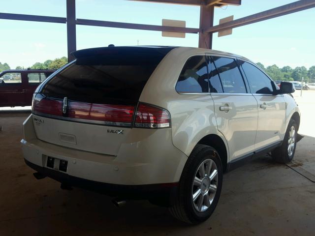 2LMDU68CX8BJ13651 - 2008 LINCOLN MKX WHITE photo 4