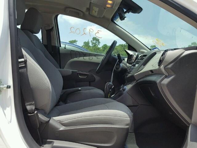 1G1JA5SH7C4203068 - 2012 CHEVROLET SONIC LS 白色 照片 5