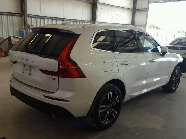 YV4A22RK6J1018803 - 2018 VOLVO XC60 T6 WHITE photo 4