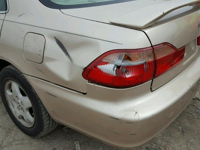 1HGCG1654YA018946 - 2000 HONDA ACCORD TAN photo 9