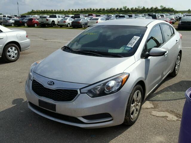 KNAFK4A61G5592615 - 2016 KIA FORTE SILVER photo 2