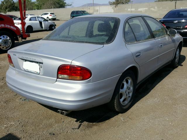 1G3WS52K3WF407400 - 1998 OLDSMOBILE INTRIGUE G SILVER photo 4