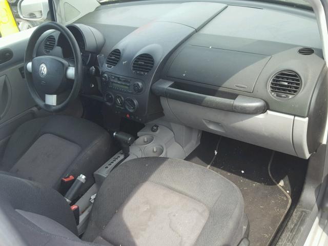 3VWBK21C13M428911 - 2003 VOLKSWAGEN NEW BEETLE 银色 照片 9