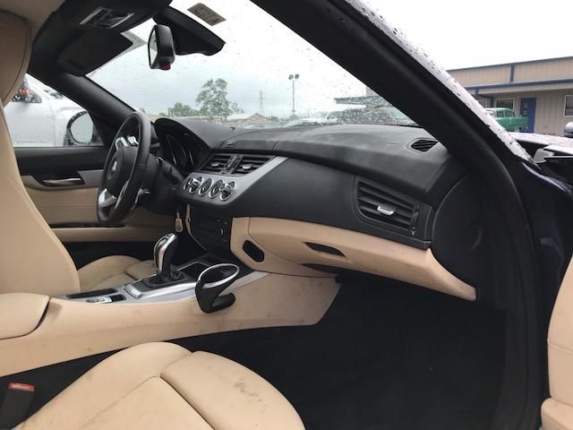 WBALM73539E165295 - 2009 BMW Z4 SDRIVE3 BLUE photo 5