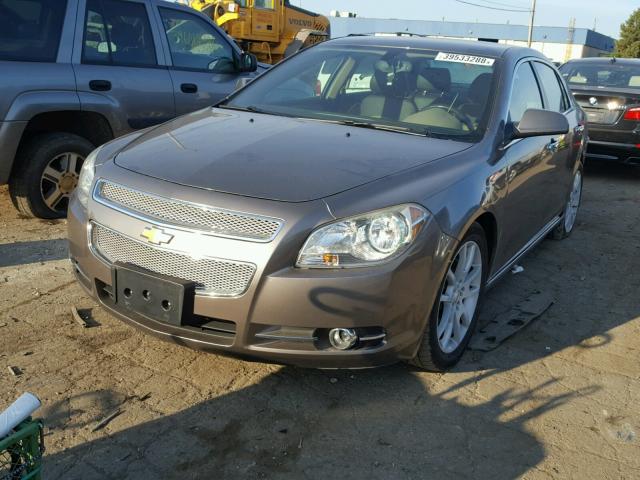 1G1ZE5E16BF189401 - 2011 CHEVROLET MALIBU LTZ 棕色 照片 2