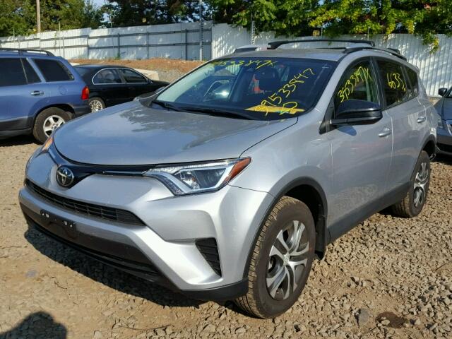 2T3BFREV5HW583530 - 2017 TOYOTA RAV4 LE SILVER photo 2