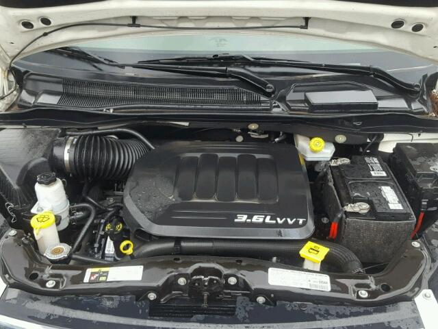 2C4RC1BG1DR645492 - 2013 CHRYSLER TOWN & COU 白色 照片 7