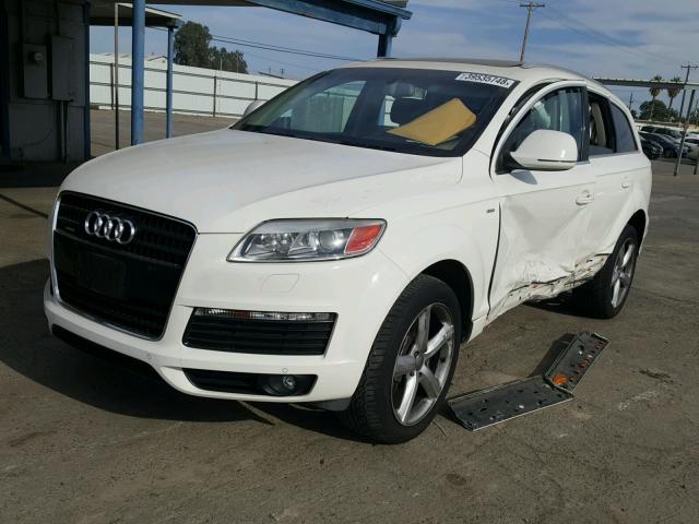 WA1EY74L09D016873 - 2009 AUDI Q7 3.6 QUA WHITE photo 2