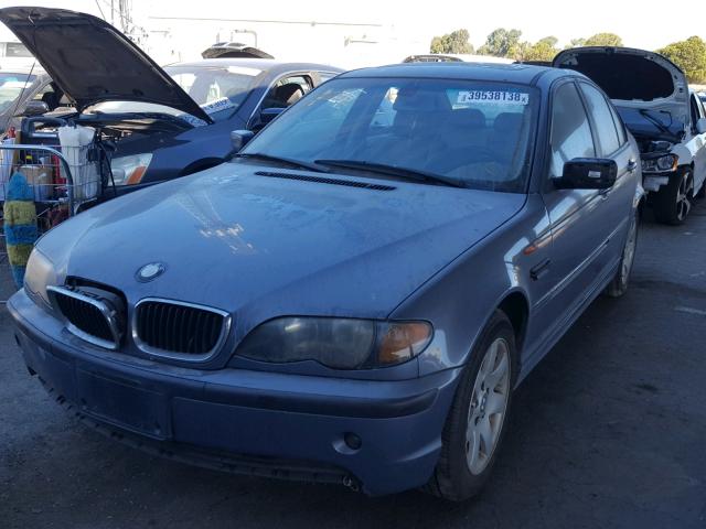 WBAAZ33404KP89767 - 2004 BMW 325 IS SUL GRAY photo 2