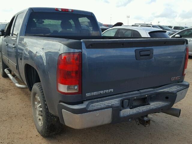 1GTHC23627F521444 - 2007 GMC SIERRA BLUE photo 3