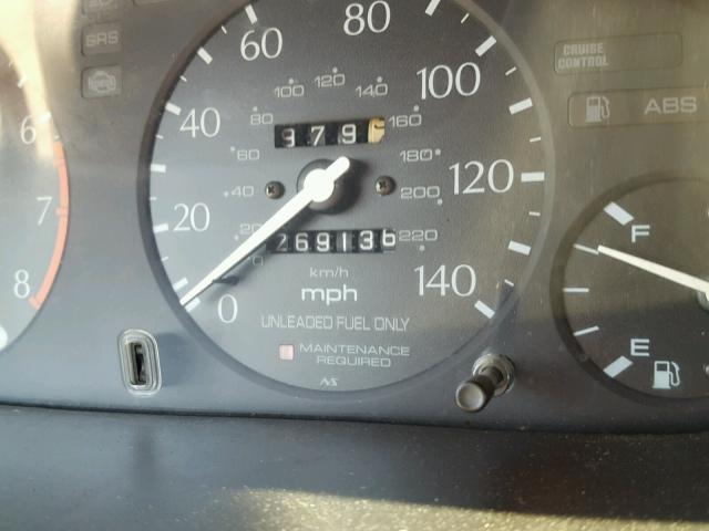 19UYA1157VL004246 - 1997 ACURA 2.2CL رمادي صورة 8