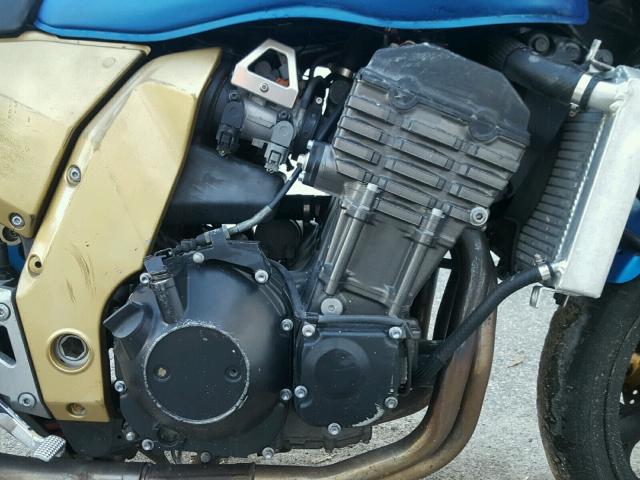 JKAZRCA106A041702 - 2006 KAWASAKI ZR1000 A1 BLUE photo 7