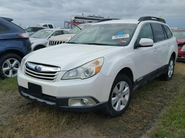 4S4BRCBC3B3420923 - 2011 SUBARU OUTBACK 2. WHITE photo 2