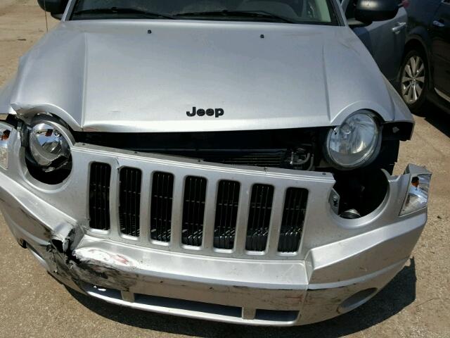 1J4NF4FB4AD553243 - 2010 JEEP COMPASS SP SILVER photo 7