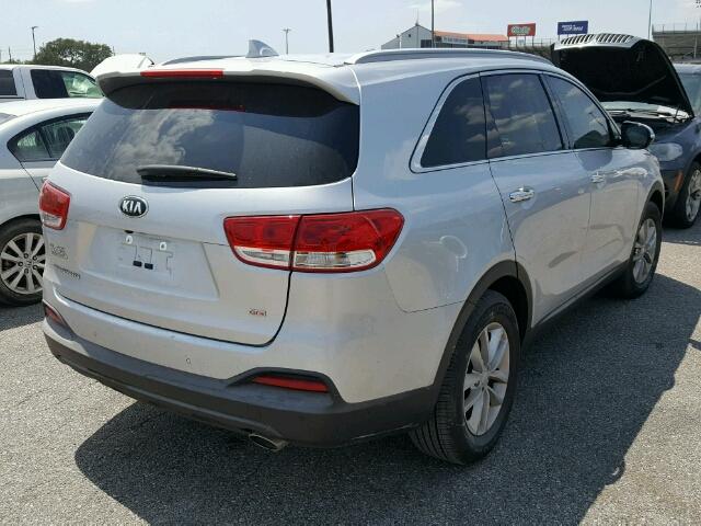 5XYPG4A35HG268591 - 2017 KIA SORENTO LX SILVER photo 4