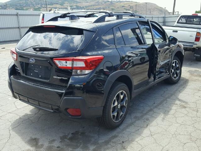 JF2GTACC4JH305846 - 2018 SUBARU CROSSTREK BLACK photo 4