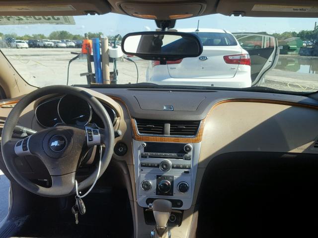 1G1ZC5EB4AF212476 - 2010 CHEVROLET MALIBU 1LT 金色 照片 9