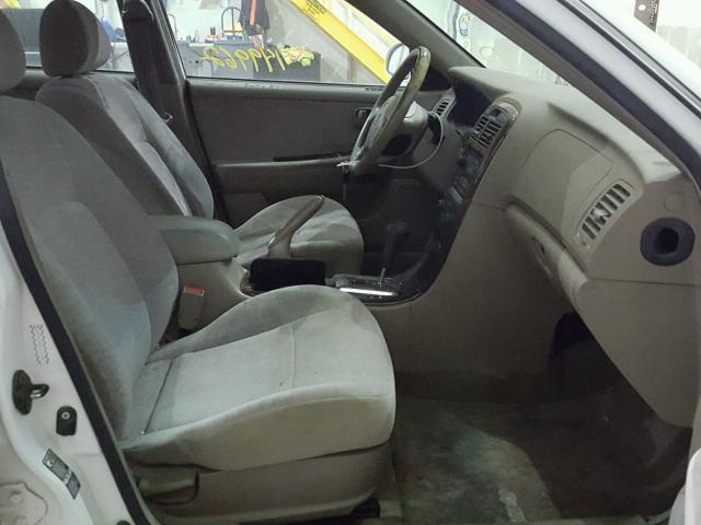 KNAGD128435221780 - 2003 KIA OPTIMA WHITE photo 5