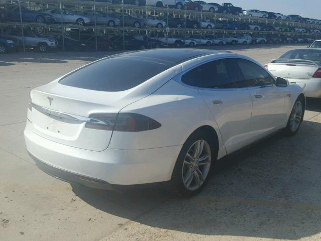 5YJSA1AC4DFP10384 - 2013 TESLA MODEL S WHITE photo 4