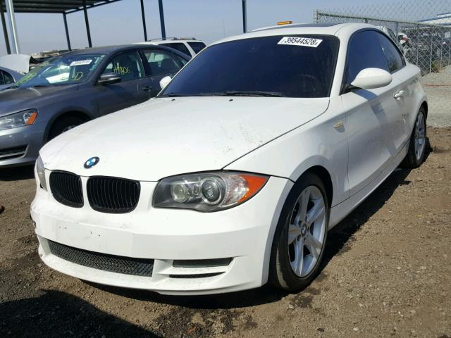 WBAUP93508VF45770 - 2008 BMW 128 I WHITE photo 2