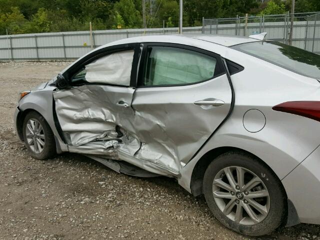 5NPDH4AE3GH705108 - 2016 HYUNDAI ELANTRA SE SILVER photo 10