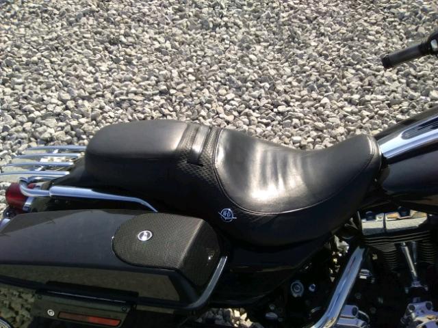 1HD1KB4197Y616111 - 2007 HARLEY-DAVIDSON FLHX BLACK photo 6