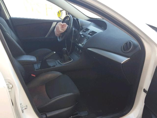 JM1BL1L40D1808904 - 2013 MAZDA SPEED 3 WHITE photo 5