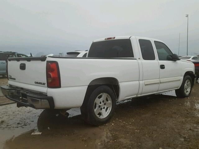 1GCEC19X35Z115665 - 2005 CHEVROLET SILVERADO WHITE photo 4