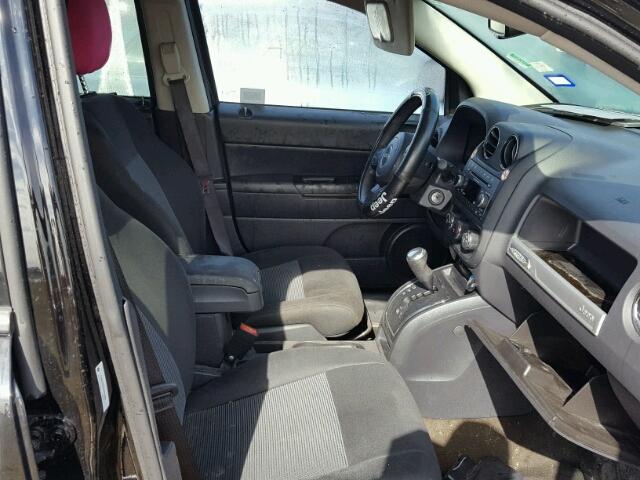 1C4NJCBA7GD512903 - 2016 JEEP COMPASS BLACK photo 5