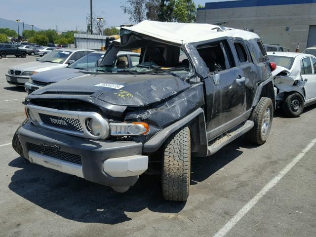 JTEZU11F770001852 - 2007 TOYOTA FJ CRUISER BLACK photo 2