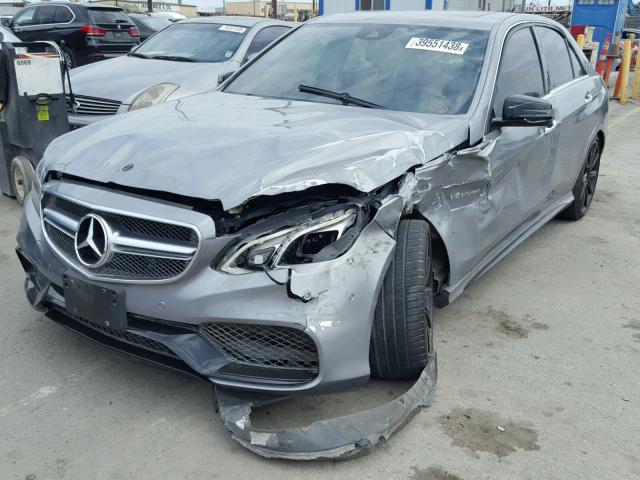 WDDHF7GB8EA881233 - 2014 MERCEDES-BENZ E 63 AMG-S GRAY photo 2