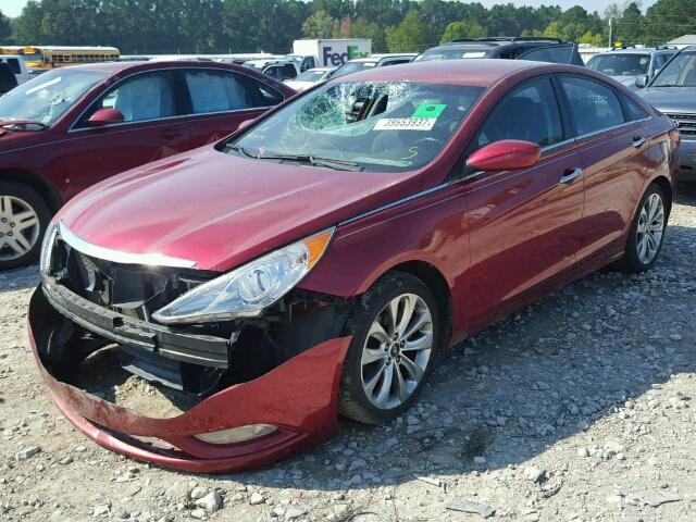 5NPEC4AB3DH521324 - 2013 HYUNDAI SONATA MAROON photo 2