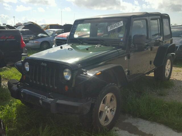 1J4BA3H10BL591401 - 2011 JEEP WRANGLER U GREEN photo 2
