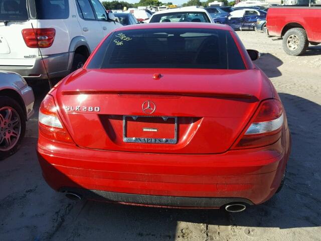 WDBWK54F37F142414 - 2007 MERCEDES-BENZ SLK RED photo 6