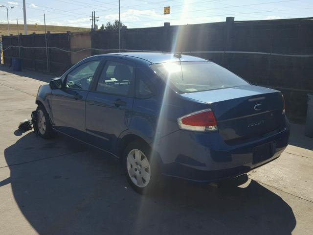 1FAHP34N28W174236 - 2008 FORD FOCUS S/SE BLUE photo 3