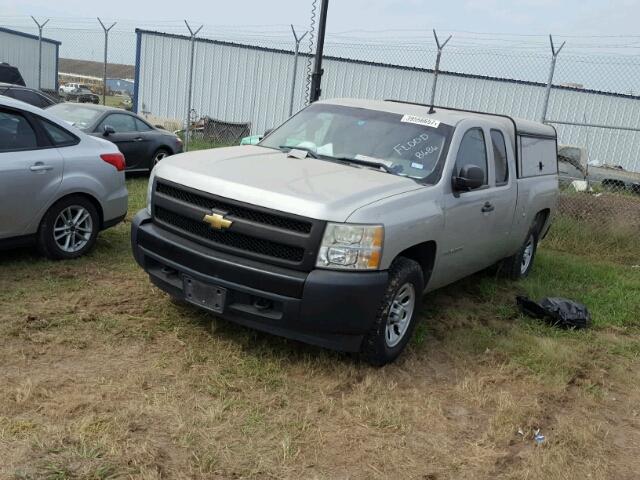 2GCEK19JX81118686 - 2008 CHEVROLET SILVERADO SILVER photo 2