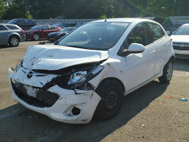 JM1DE1KY9E0174751 - 2014 MAZDA MAZDA2 SPO WHITE photo 2