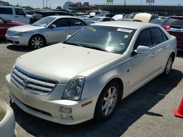 1G6DW677460171481 - 2006 CADILLAC STS WHITE photo 2