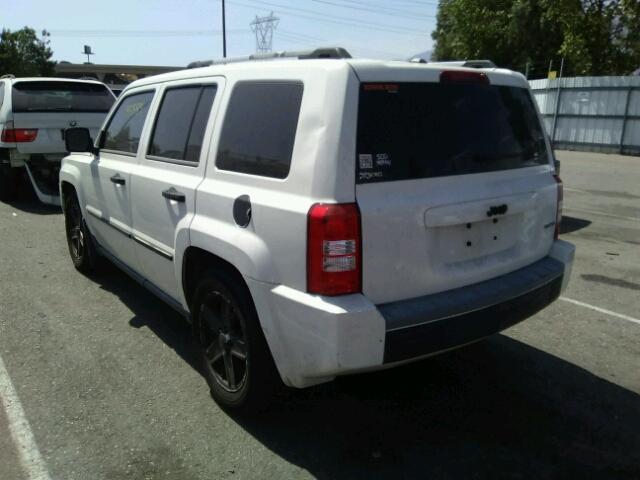 1J8FT48W18D537720 - 2008 JEEP PATRIOT LI WHITE photo 3