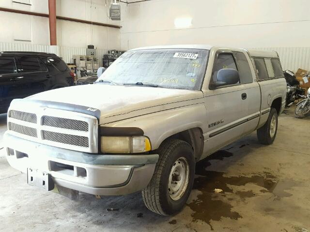 3B7HC13Z1WG128049 - 1998 DODGE RAM 1500 SILVER photo 2