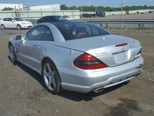 WDBSK7BA5BF162707 - 2011 MERCEDES-BENZ SL 550 SILVER photo 3