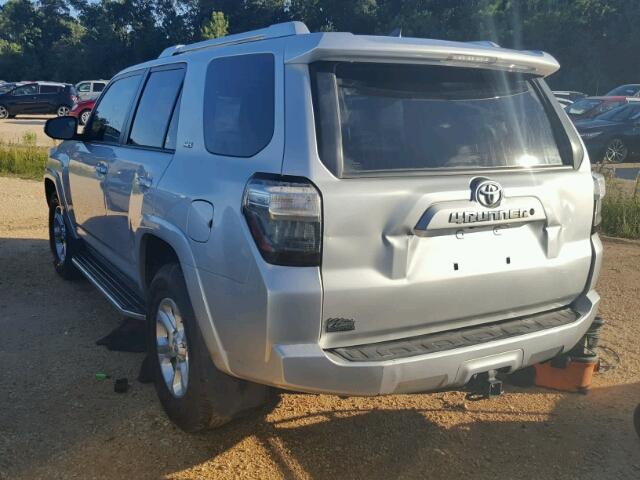 JTEZU5JR9E5075842 - 2014 TOYOTA 4RUNNER SILVER photo 3