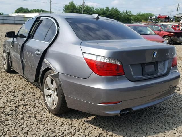 WBANV13518CZ56664 - 2008 BMW 528 XI GRAY photo 3