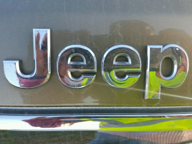 1J8HG68T59C508694 - 2009 JEEP COMMANDER თაფლისფერი ფოტო 9